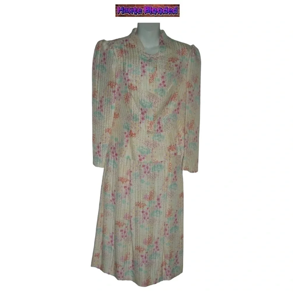 Vintage 70's 80's Icinoo Silk Floral Cottagecore Floral Blouse Skirt Outfit Boho